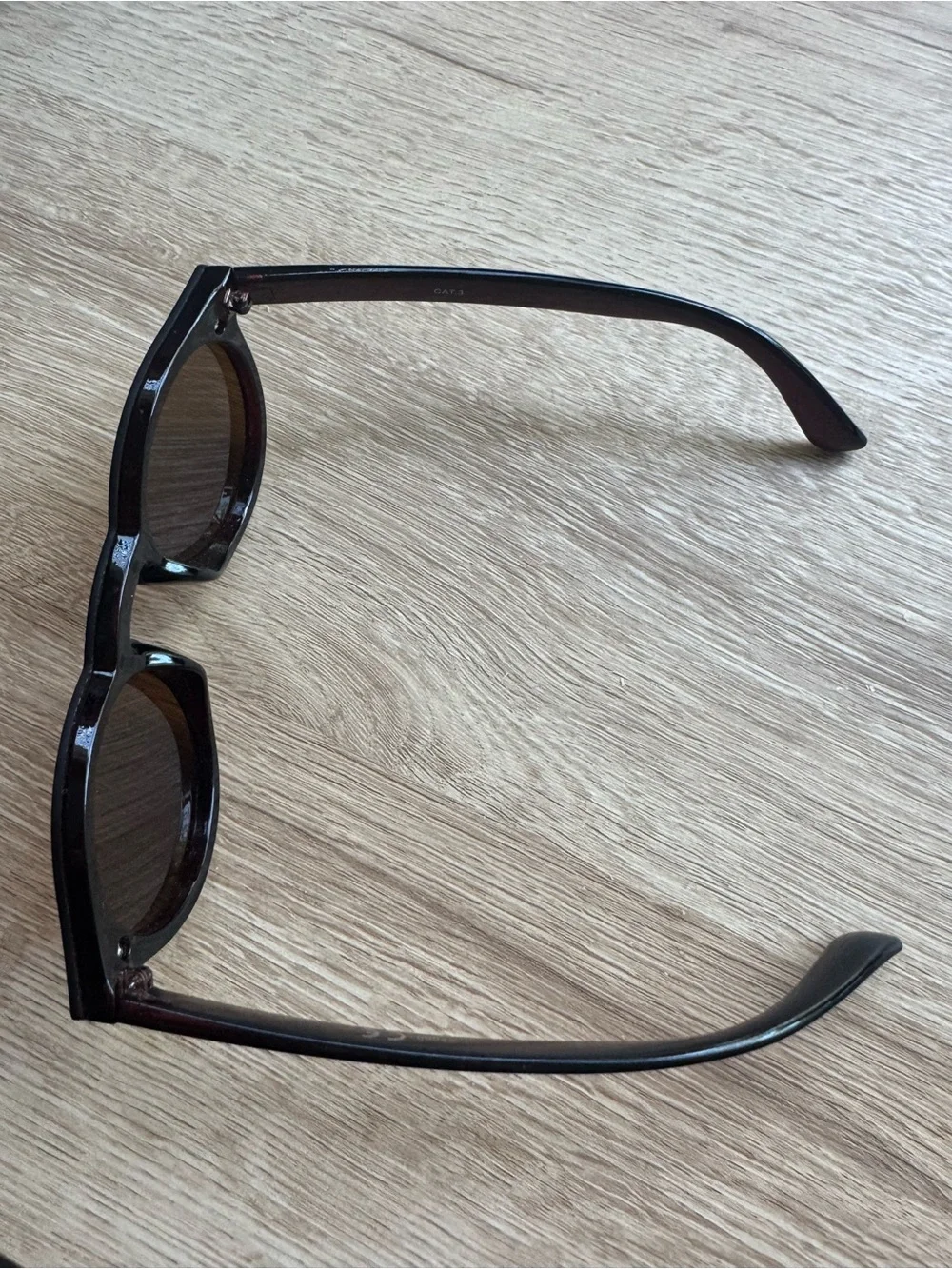 Black Round Sunglasses | Boutique Find from France